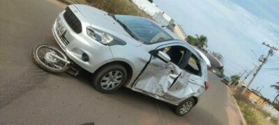 Imagem da notícia Acidente entre carro e moto deixa dois feridos em Três Lagoas